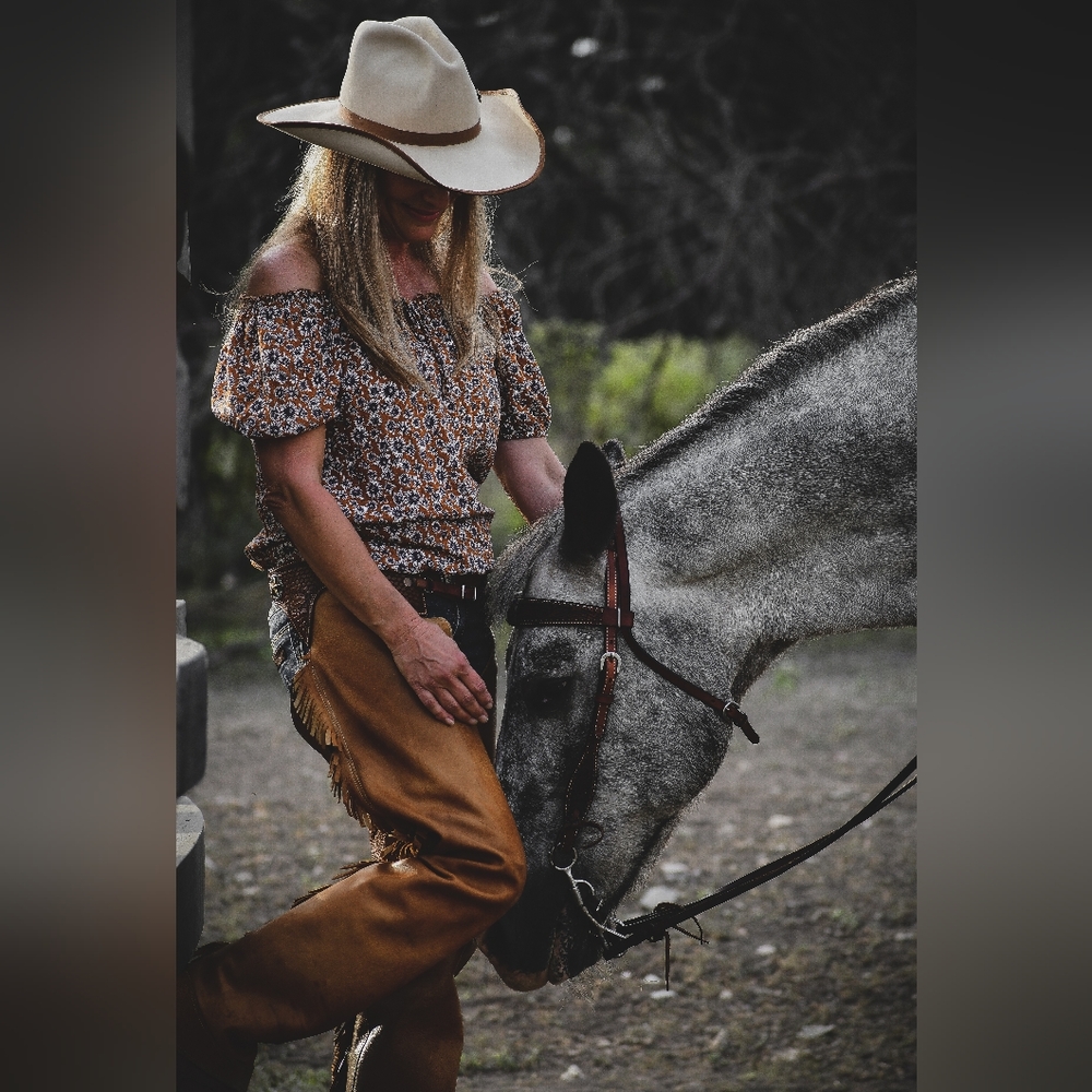 Meet your Posher, Debbie